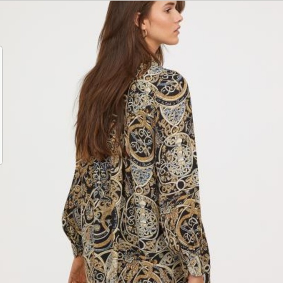 H&M Women's V-neck Dress - Picture 2 of 6